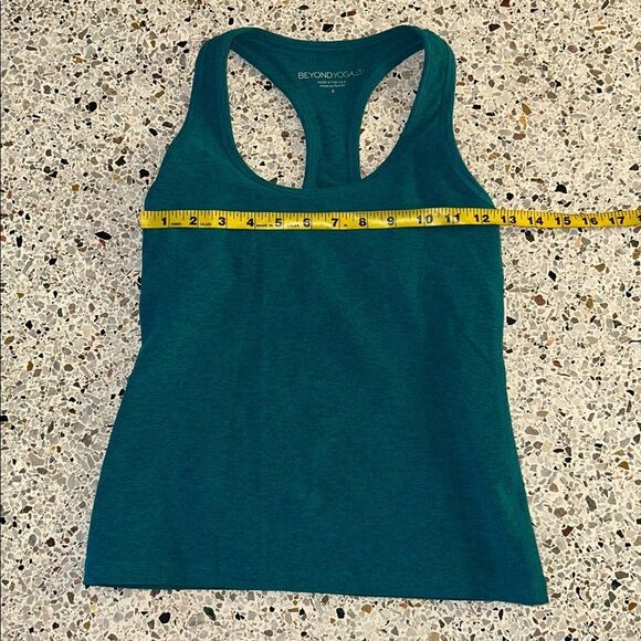 EUC Beyond Yoga green Bar Method tank top small s - Picture 3 of 5